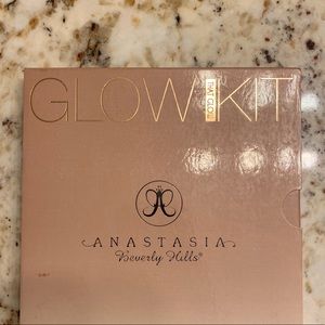 Anastasia Beverly Hills That Glow Kit